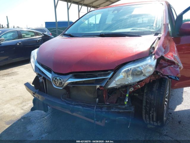 5TDYZ3DCXLS031692 Toyota SIENNA XLE
