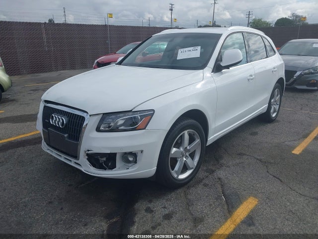 2011 AUDI Q5 WA1LFAFP1BA102761 Photo 1