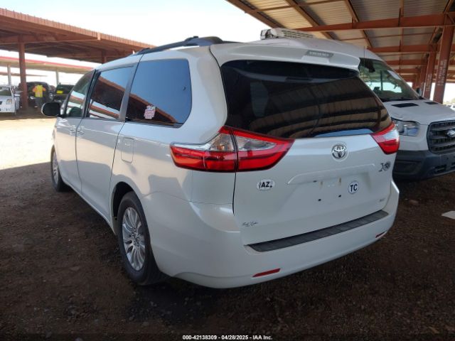 5TDYZ3DC3HS849191 Toyota Sienna Xle 8 Passenger