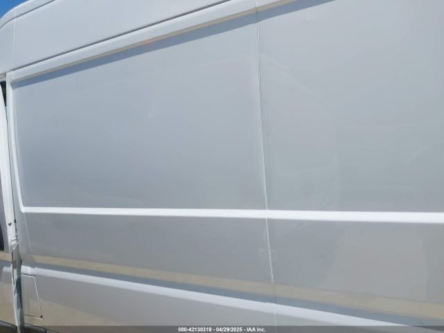 3C6TRVCGXHE533587 RAM Promaster 2500 High Roof 136 Wb