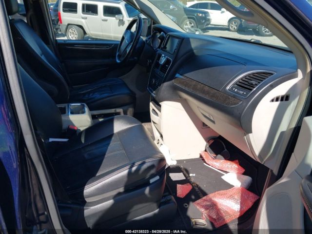 2C4RC1BG5ER365110 Chrysler Town & Country Touring