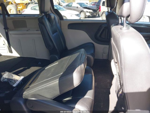 2C4RC1BG5ER365110 Chrysler Town & Country Touring