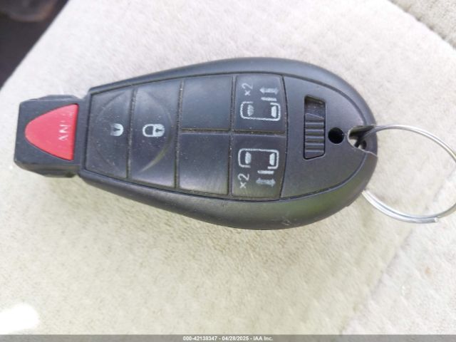 2C4RDGBG3FR615090 Dodge Grand Caravan Se