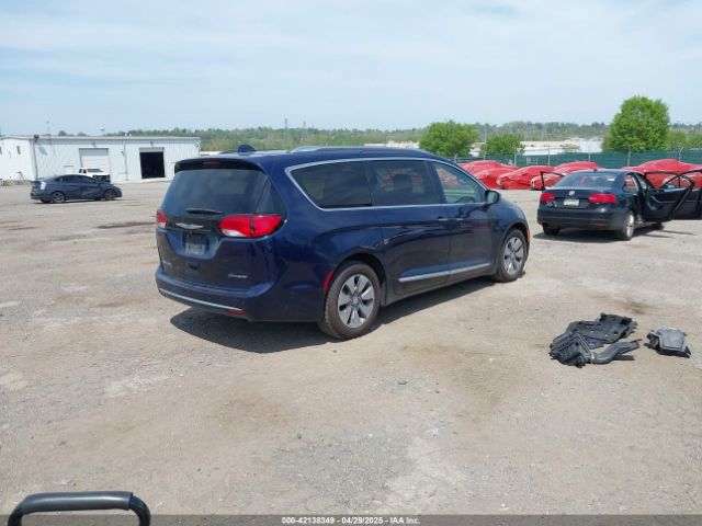 2019 CHRYSLER PACIFICA HYBRID 2C4RC1N78KR703171 Photo 3
