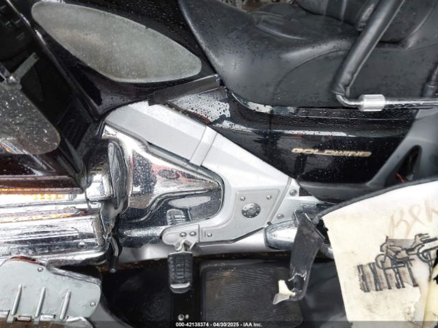 2002 HONDA GL1800 1HFSC470X2A109159 Photo 8