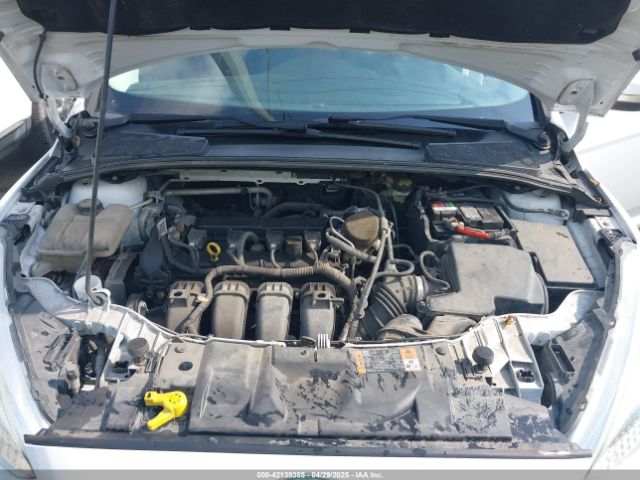1FADP3K25FL288379 Ford FOCUS SE