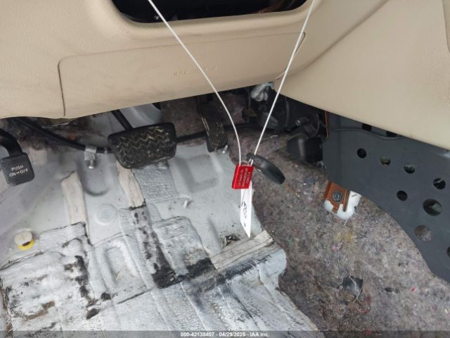4T1BF1FK2EU413331 Toyota CAMRY XLE