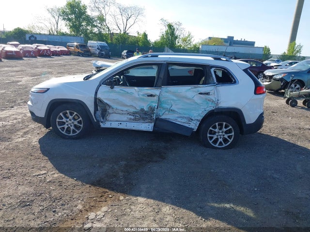 1C4PJLCB5JD513412 Jeep Cherokee