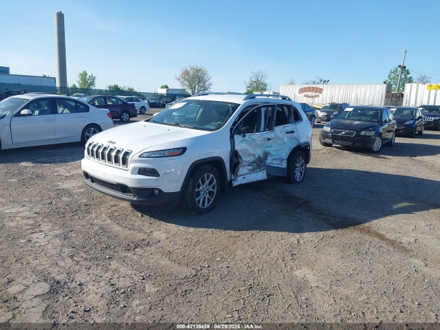 1C4PJLCB5JD513412 Jeep Cherokee