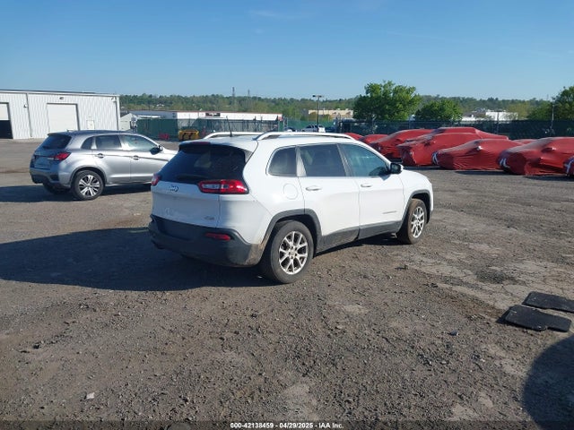 1C4PJLCB5JD513412 Jeep Cherokee