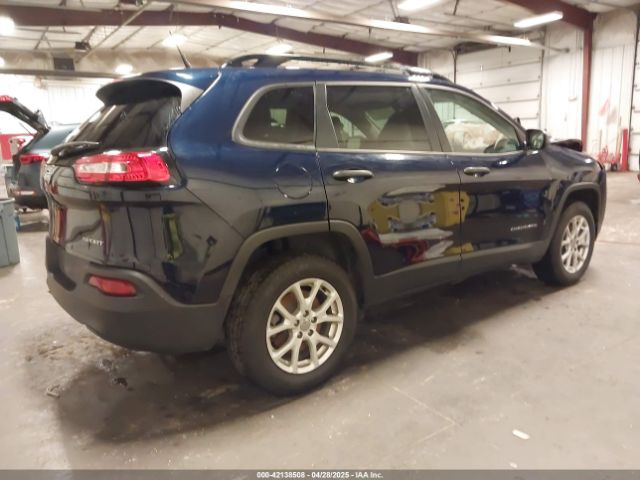 1C4PJMAB2GW201702 Jeep Cherokee Sport