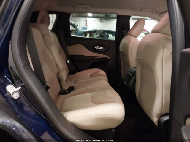 1C4PJMAB2GW201702 Jeep Cherokee Sport