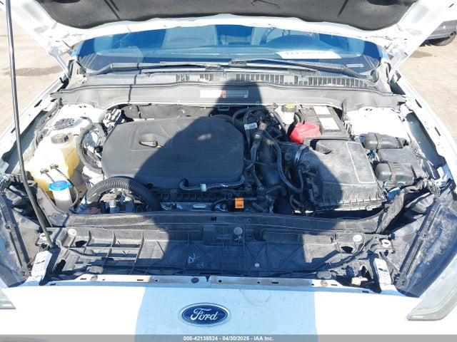 3FA6P0HD0JR223949 Ford FUSION SE