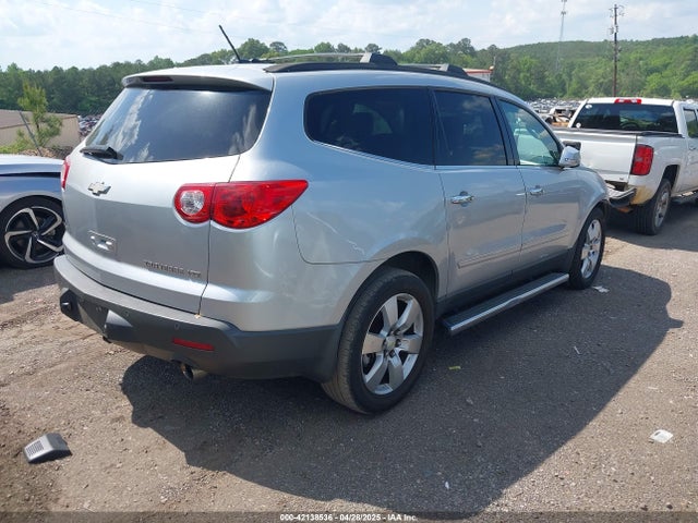 2012 CHEVROLET TRAVERSE 1GNKRLED9CJ181472 Photo 3
