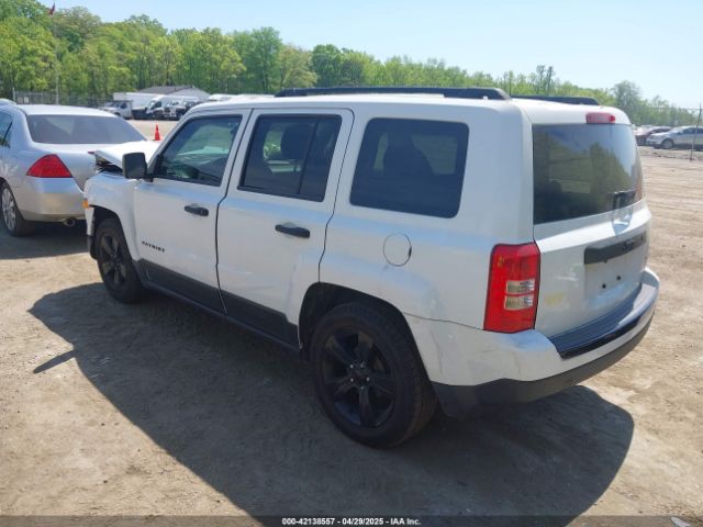1C4NJPBA5FD400056 Jeep Patriot Altitude Edition