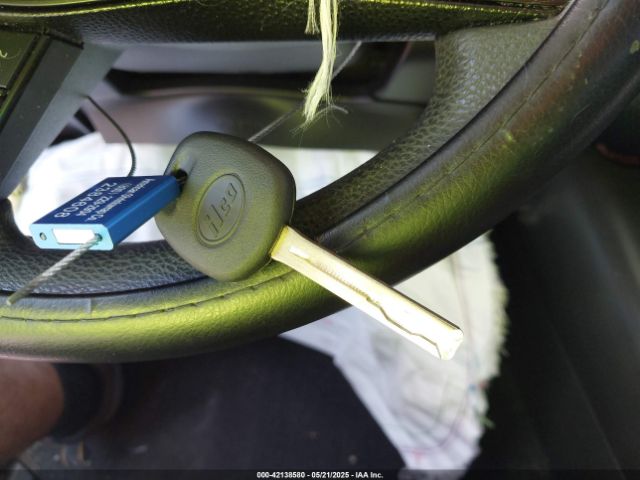 JTDEPRAE7LJ017716 Toyota COROLLA LE