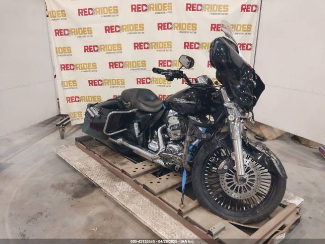 2016 HARLEY-DAVIDSON FLHX 1HD1KBM15GB628646