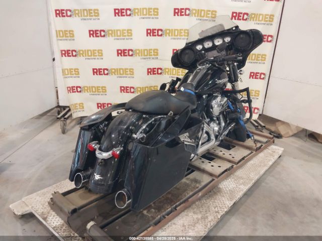 2016 HARLEY-DAVIDSON FLHX 1HD1KBM15GB628646 Photo 3