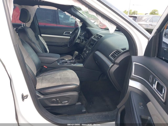 1FM5K7D84HGD02611 Ford EXPLORER XLT