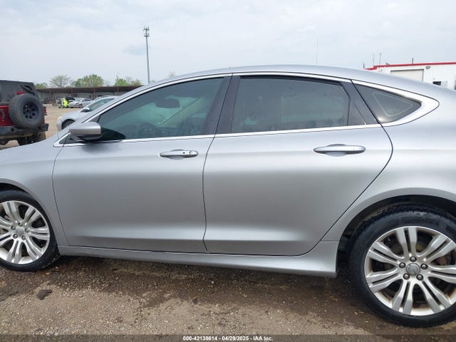 Chrysler 200 Limited 2015 1C3CCCAB1FN539569 Image 15