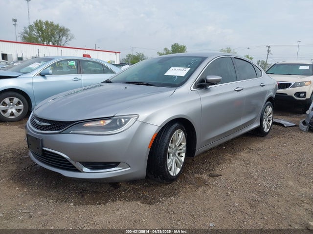 Chrysler 200 Limited 2015 1C3CCCAB1FN539569 Image 2