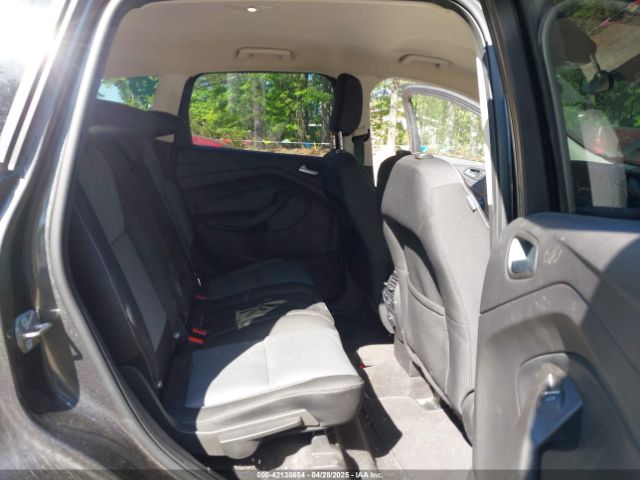 1FMCU9GD7KUB23316 Ford ESCAPE SE