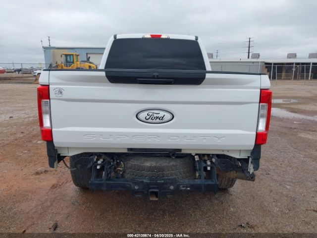 1FT7W2BT9KEC61942 Ford F-250 Xlt
