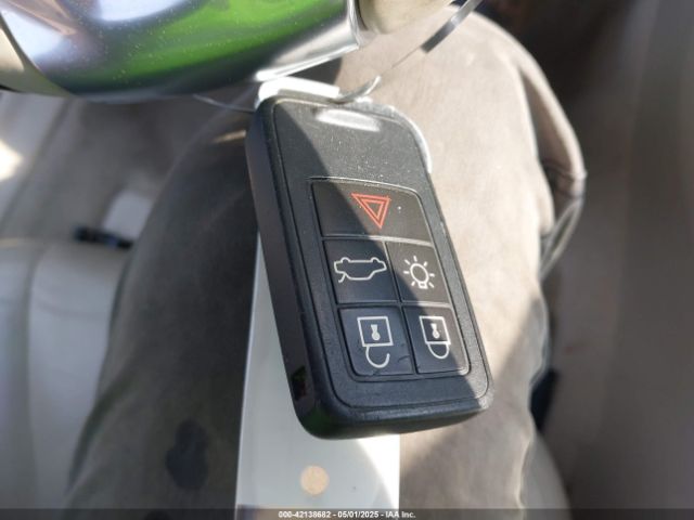 2015 VOLVO S60 YV140MFK7F1349445 Photo 10