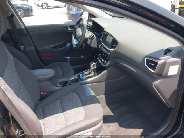 KMHC65LCXHU040519 Hyundai Ioniq Hybrid Blue
