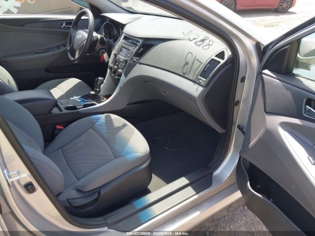 5NPEB4AC1EH818993 Hyundai SONATA GLS