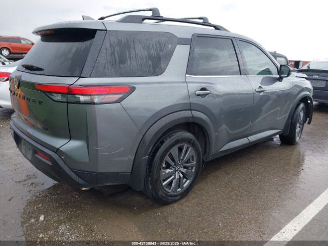 5N1DR3BA5NC237602 Nissan Pathfinder Sv 2wd
