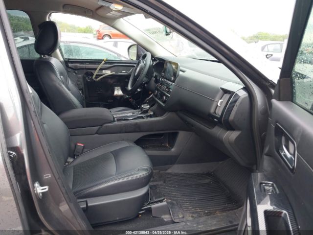 5N1DR3BA5NC237602 Nissan Pathfinder Sv 2wd