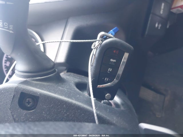 4T1B11HKXKU825259 Toyota CAMRY SE
