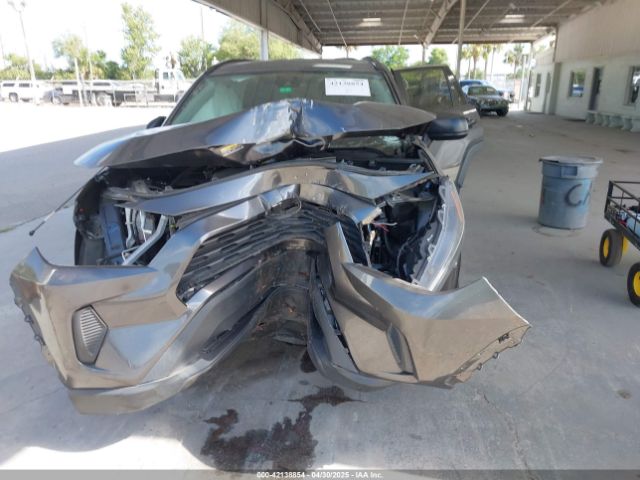 2T3H1RFV3LC068821 Toyota RAV4 LE