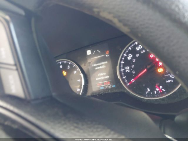 2T3H1RFV3LC068821 Toyota RAV4 LE