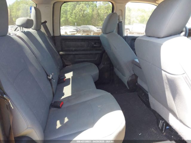 3C6RR6KT7HG580045 RAM 1500 Express  4x2 5'7 Box