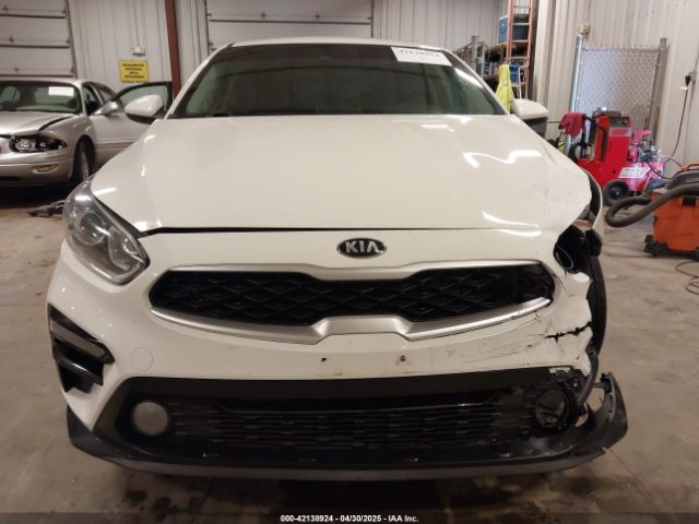3KPF24AD4KE115000 KIA Forte Lxs