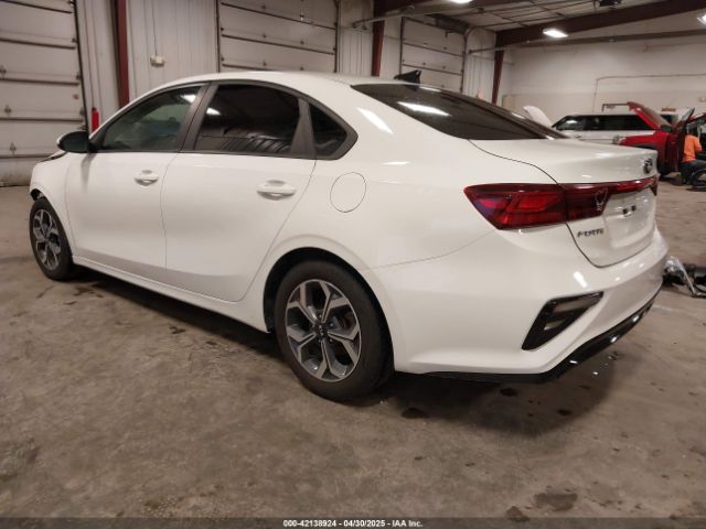 3KPF24AD4KE115000 KIA Forte Lxs