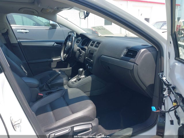 3VWDB7AJ1HM315214 Volkswagen Jetta 1.4t Se