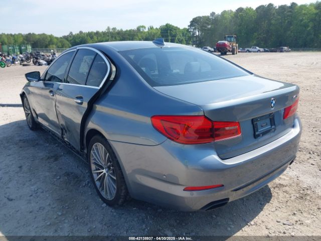 2017 BMW 540I WBAJE5C30HG915326 Photo 2