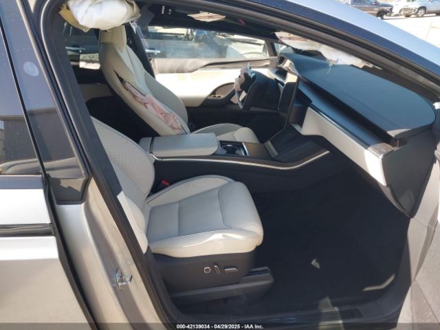 2024 TESLA MODEL X 7SAXCBE66RF458402 Photo 4