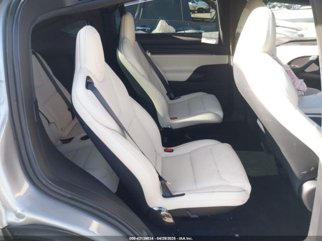 2024 TESLA MODEL X 7SAXCBE66RF458402 Photo 7
