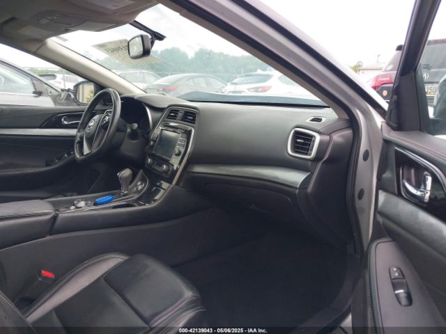1N4AA6AP5GC900892 Nissan Maxima 3.5 Sl