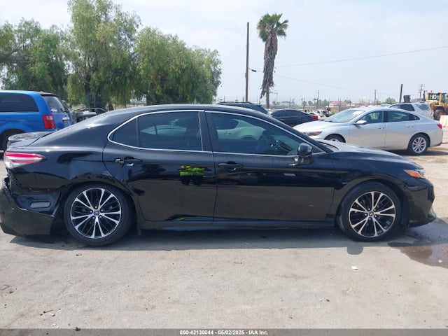 4T1B11HK7JU517383 Toyota CAMRY SE