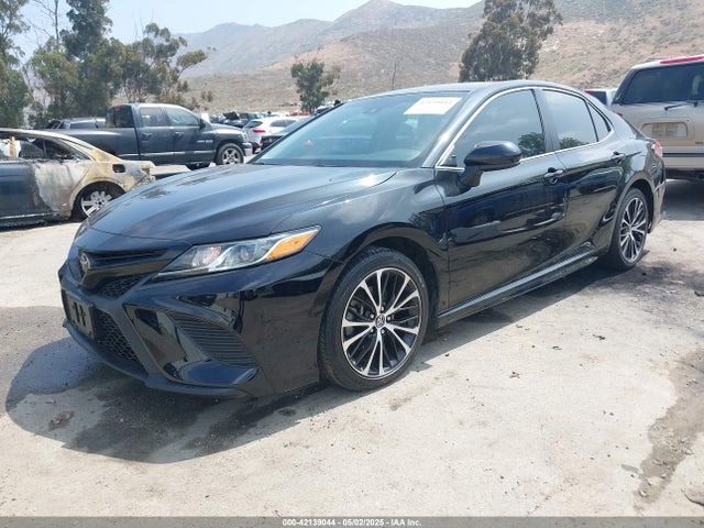 4T1B11HK7JU517383 Toyota CAMRY SE