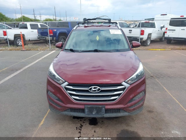 KM8J33A42HU357078 Hyundai TUCSON SE