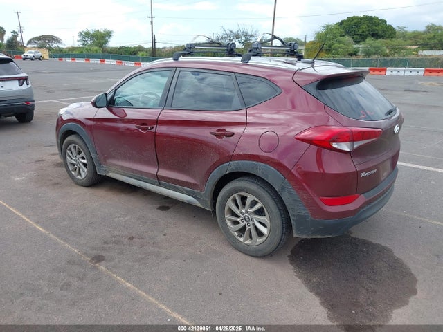 KM8J33A42HU357078 Hyundai TUCSON SE