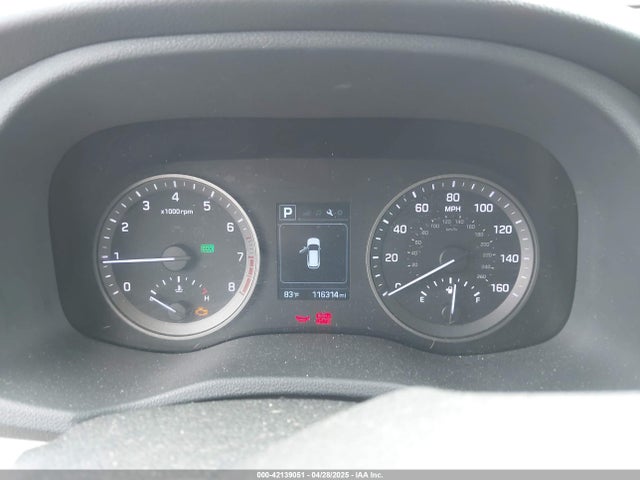 KM8J33A42HU357078 Hyundai TUCSON SE
