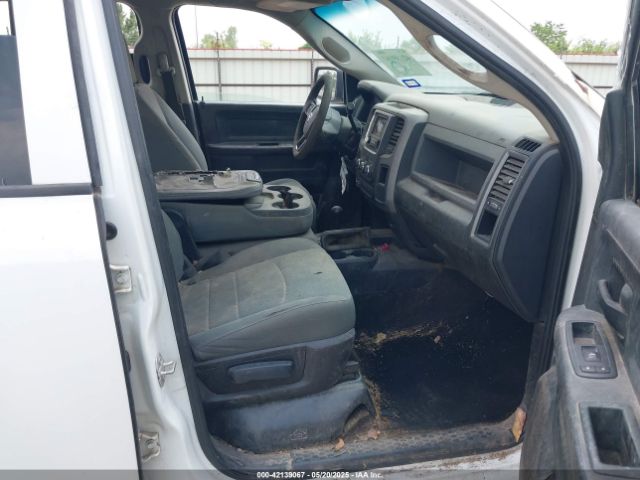 3C6TR5CT4HG539595 RAM 2500 Tradesman  4x4 6'4 Box