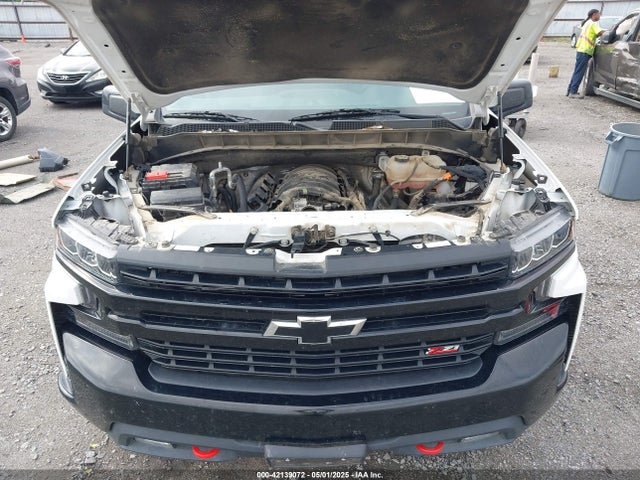 3GCPYFED8LG192676 Chevrolet Silverado 1500 4wd  Short Bed Lt Trail Boss
